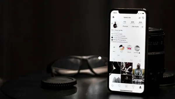 Instagram Black APK Screenshot